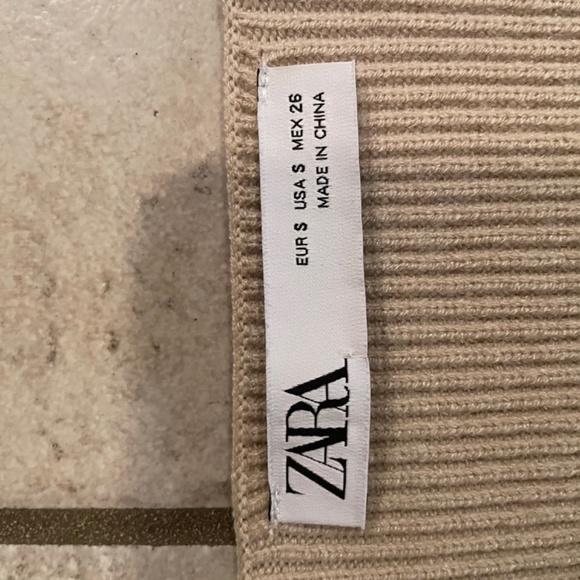 Zara Sweetheart Neckline Sweater - Picture 3 of 4